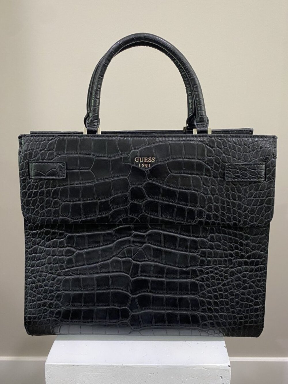 GUESS CATE SATCHEL